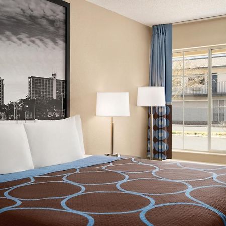 במוטל Super 8 By Wyndham Gulfport Biloxi Airport מראה חיצוני תמונה
