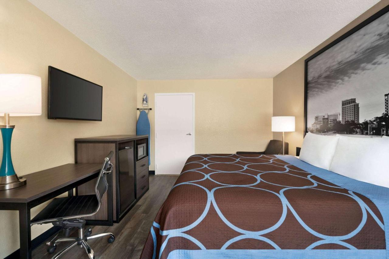 במוטל Super 8 By Wyndham Gulfport Biloxi Airport מראה חיצוני תמונה